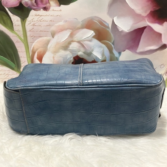 Liz Claiborne Bag - Picture 4 of 7